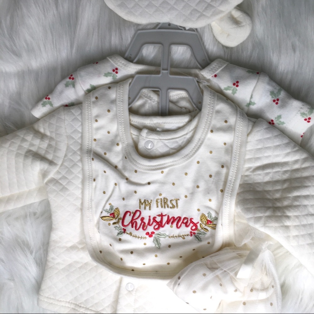 ⭐️HOST PICK⭐️ Baby’s First Christmas NWT 6 Piece Set - Picture 7 of 8